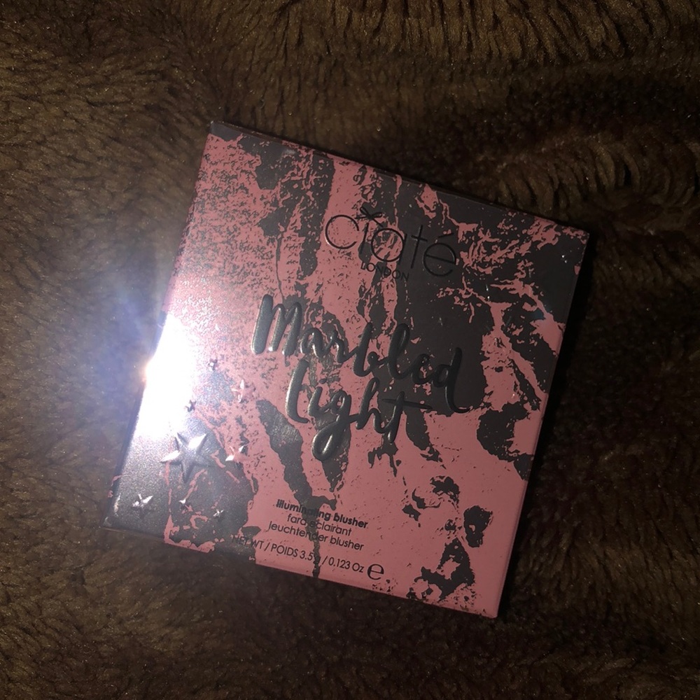 ciaté marbled light blush